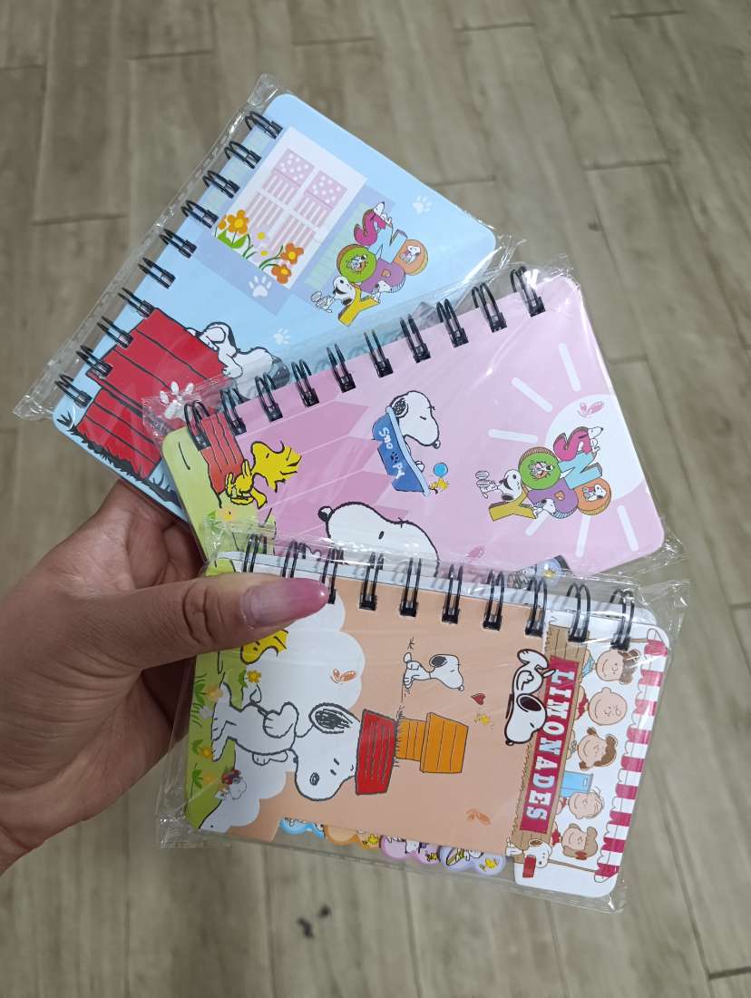 CUADERNO ANILLADO A6 SNOOPY