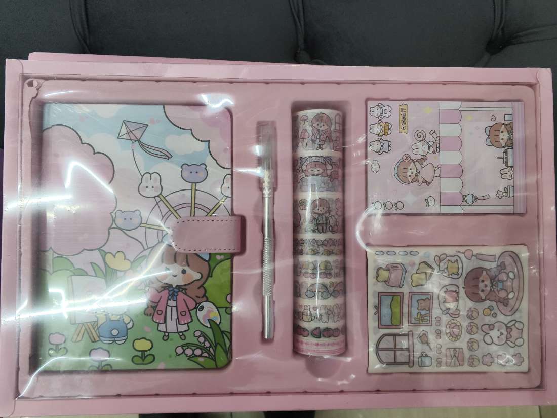 SET DE PAPELERIA Y COLLAGE KAWAII