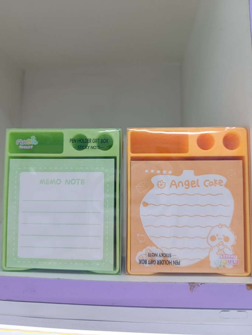 NOTAS CON PORTALÁPICES KAWAI