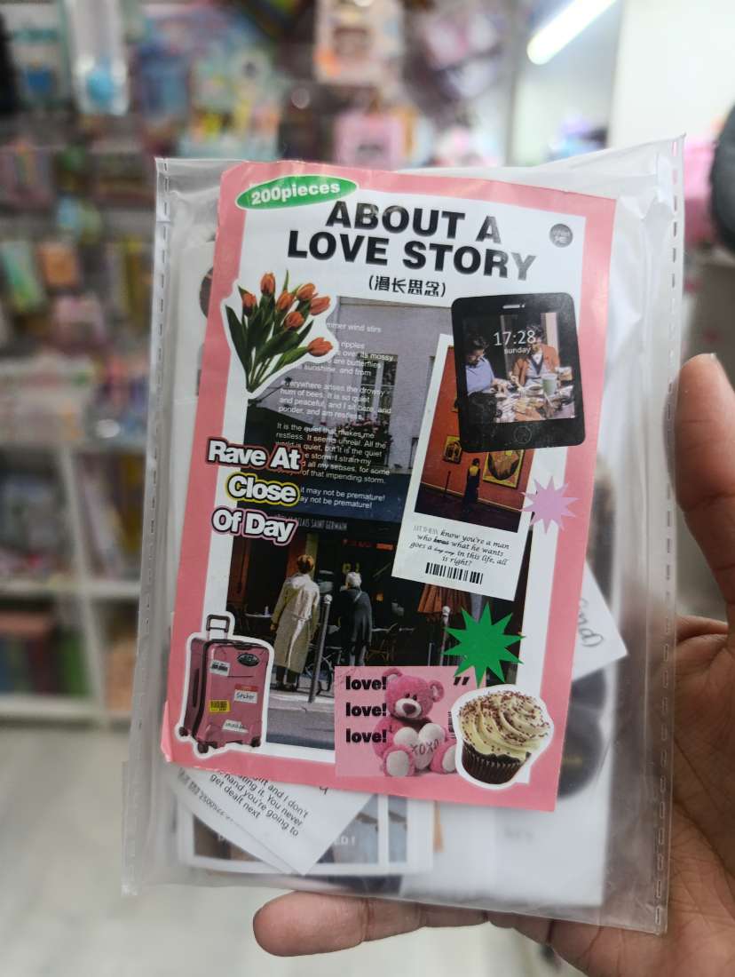 SET DE PAPELERÍA AESTHETIC ABOUT LOVE STORY X 200 PCS